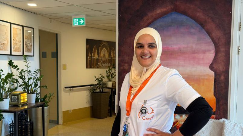 Afbeelding Careyn-verpleegkundige Samira El Moussaoui finalist voor Zorgprofessional van het Jaar 2026